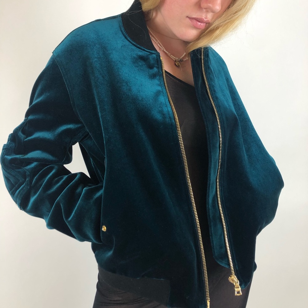 BEAUTIFUL SANDRO VELVET BOMBER!